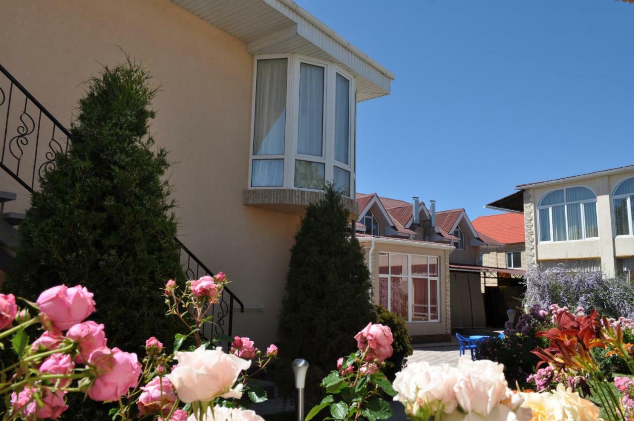 Zlata Inn Tamchy Extérieur photo