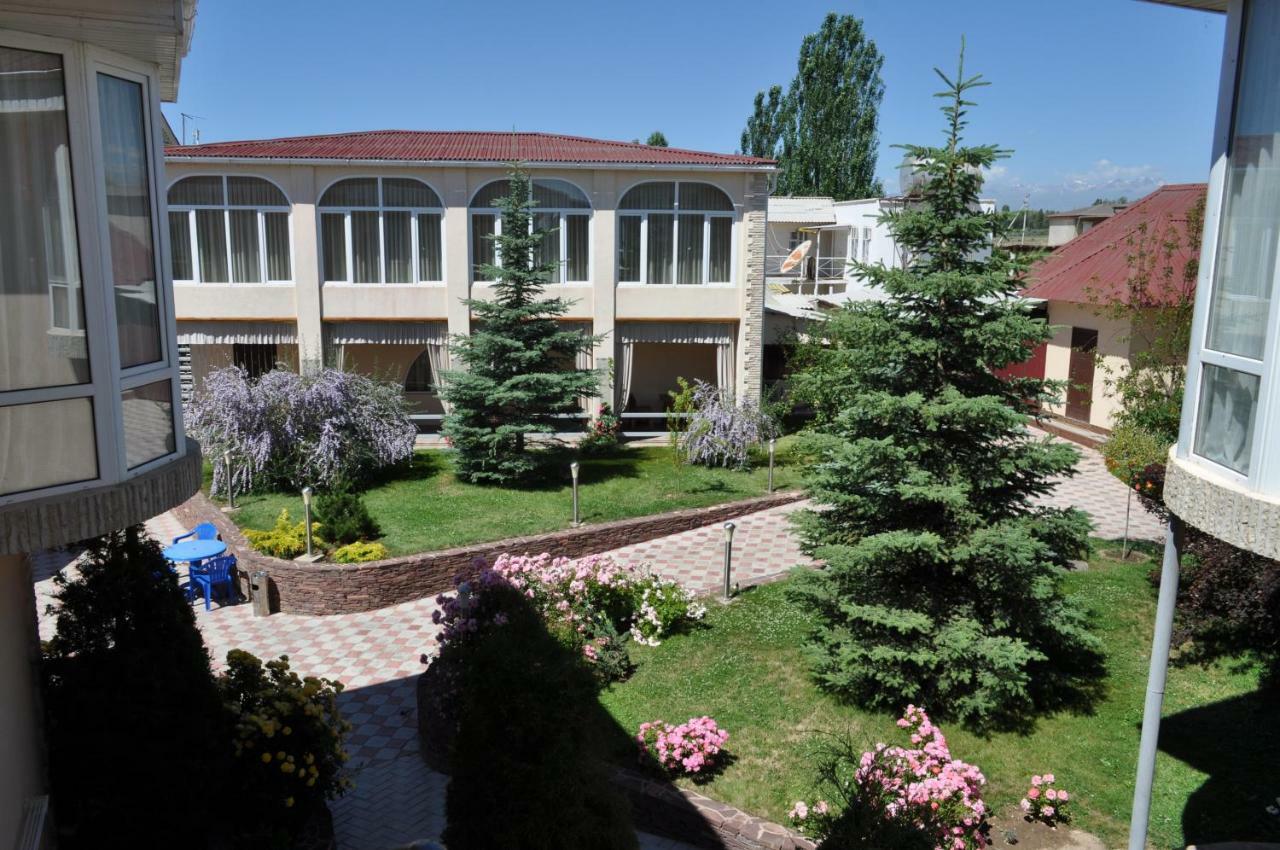 Zlata Inn Tamchy Extérieur photo